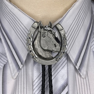 Vintage 90s Horse Head Bolo Tie: Western Cowboy Horseshoe
