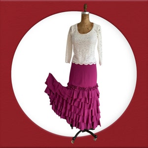 Flamenco skirt with lots of ruffles in magenta color