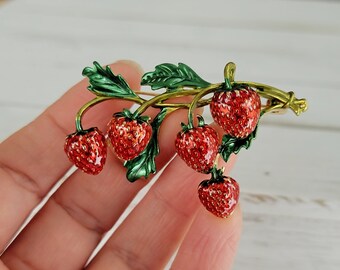 Personalized Brooch Accessories Spring Coat Sweater Pin Fashion Wild Brooch Female Retro Green Leaf Red Fruit Brooch