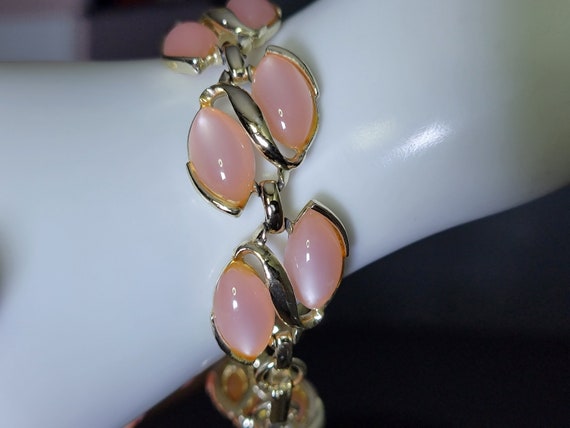 Vintage pink thermaset leave bracelet, Thermoset … - image 5