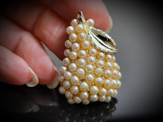 Gold small antique pear cluster pearl brooch,50th… - image 7