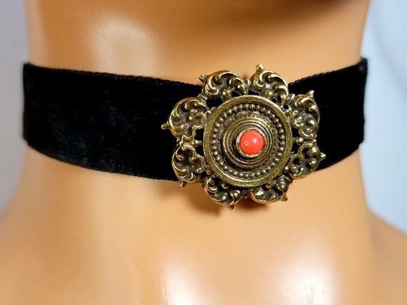 black velvet sunburst charm choker,gemstone choker - image 1