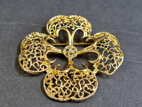 Large gold filigree lace cross shaped brooch pin,… - image 10