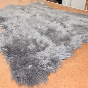 Gray Bear Fur Rug Synthetic Faux Furry Accent Rug