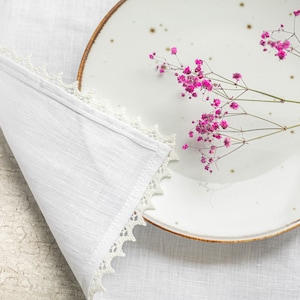White Linen Placemats With Crochet Lace / Dinnings placemat / Linen placemats set/ Gift for your mother /