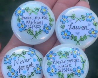 Never forget keepsake pebble, forget me not flower memorial  stone , sympathy gift, loss and grief, miss you ,memory box, gift for loved one
