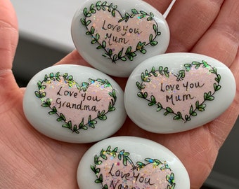 great gift for mum , Nan, sister , sparkly heart keepsake , personalised , bereavement gift, stone , Mother’s Day , cute gift for mum