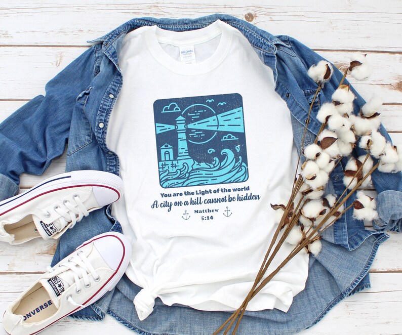 Fyrtröja, Matteus 5 14, fyrgåvor, ljus-T-shirt, kyrktröja, var ljuset-tröja, Gud-T-shirt, upplyftande t-shirt bild 1