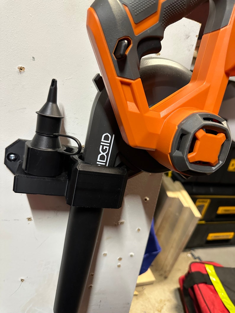 RIDGID Blower Wall Mount image 1