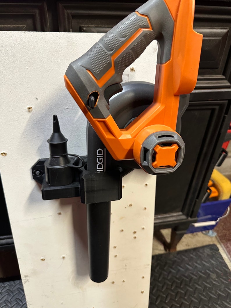 RIDGID Blower Wall Mount image 2