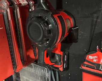 Milwaukee M18 Vacuum Wall Mount