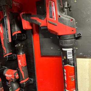 Milwaukee PACKOUT Rattle Can/Caulk/Sealant Tube Holders Rail Mounted - Foto 12