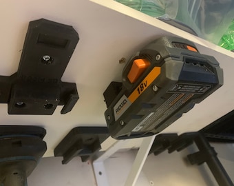 RIDGID Non Locking Battery Hanger
