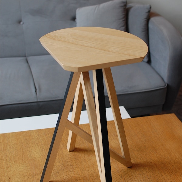 Tabouret bois design MEDIATOR