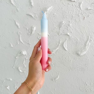 Dip-dyed candle / hand-dipped candle / sustainable stearin / colorful handmade taper candle | Y2K Room Decor | Gift idea & colorful decoration Blau Rosa