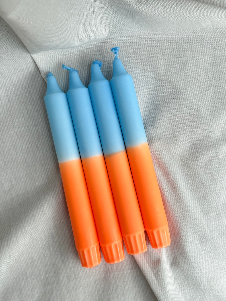 Dip-dyed candle / hand-dipped candle / sustainable stearin / colorful handmade taper candle | Y2K Room Decor | Gift idea & colorful decoration Orange Blau