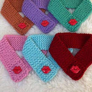 Lips Knit Pet Scarf