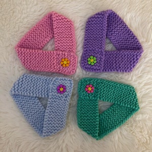 Groovy Flower Knit Pet Scarf