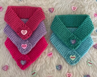 Cuore di San Valentino / Abbracciami / Sciarpa di San Valentino per animali domestici in maglia XOXO