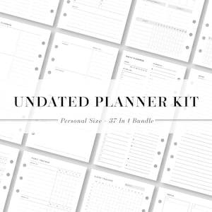 Könnte beinhalten: Ein Satz druckbarer Planerseiten in Schwarzweiß. Die Seiten beinhalten einen Tagesplaner, einen Habit Tracker, einen Sleep Tracker und mehr. Der Text "UNDATED PLANNER KIT" und "Personal Size - 37 In 1 Bundle" ist auf den Seiten gedruckt.