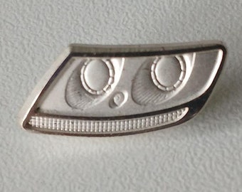 Exclusive VW Phaeton Pin – Shine from Dresden