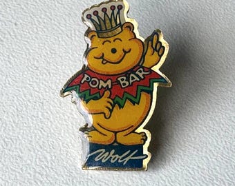 Bear Up Your Day! – POM‑BÄR Wolf Enamel Pin