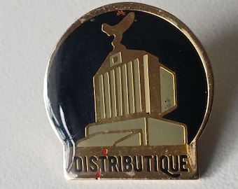 Iconic 80s IT Symbol: Distributique Rolls Royce Pin