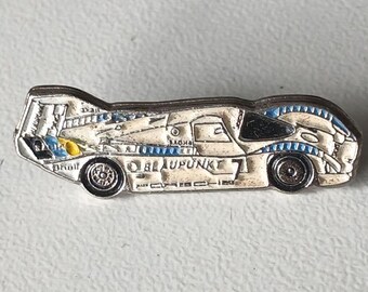 Porsche 962 C Pin – Le Mans Icon in Blaupunkt Style
