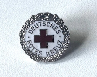 DRK honor wreath – enamel merit pin, rare Red Cross badge