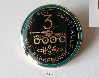 With FABREFONDS armor brooch you are always ready