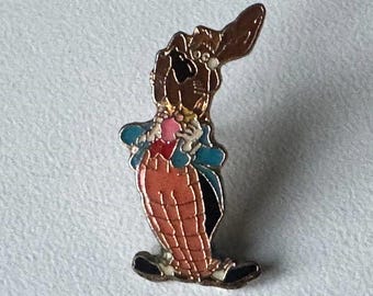 Butler Dog Pin – Funny Collector Piece – Rare 90s Soft Enamel