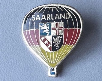 Wear the Saarland – Rare Epoxy Balloon Pin with Crest & German Colors
