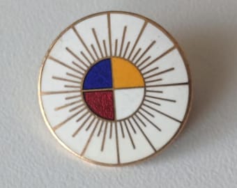 Symbol of Unity – Vintage Brooch with Medicine Wheel Design from 1974