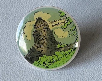 Period Original Leipzig Voelkerschlacht Monument Enamel Pin – 1990s Historical Collector Badge