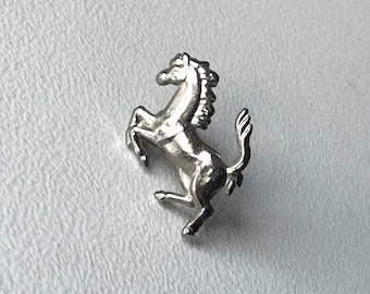 Ferrari Cavallino Rampante – original motif pin early 2000s, rare collectible