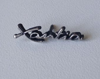 XANTIA Logo Pin – Citroën Badge for Collectors with French Automotive Style