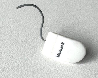 Microsoft Computer Mouse Pin 1990s, 3D Mouse Design Tech Collectible
