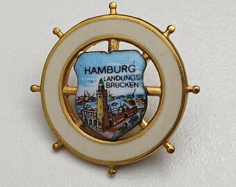 Hamburg Charm: Landungsbrücken Ship's Wheel Pin