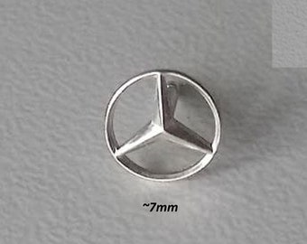 Elegant Mercedes-Benz star pin made of 925 silver