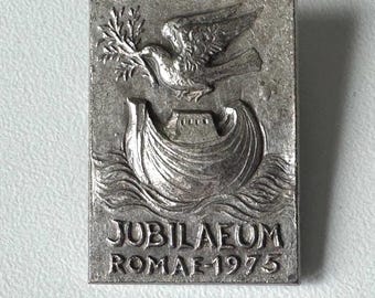 Rome Jubilee 1975 Brooch – silvered brass religious badge with dove and Noah’s Ark motif