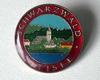 Black Forest Titisee pin – classic scenic souvenir badge