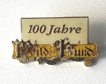 Wild und Hund enamel pin – 100‑year anniversary 1994 – hunting magazine collector piece