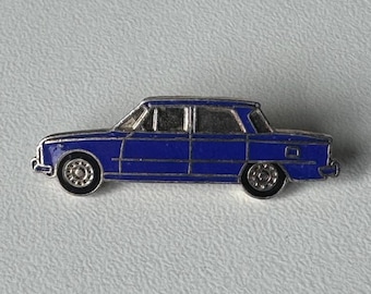 Italian Flair: Alfa Romeo Giulia Retro Pin blue