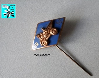 Dutra DR-50 Pin - Hungarian Elegance of the 50s!