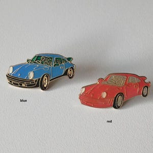 Timeless Elegance: Porsche 911 G-Model Pin (Blue/Red)