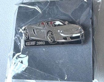 Porsche Boxster press pin Geneva 2003 – factory‑sealed brand motif