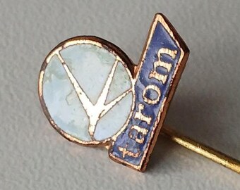 TAROM Airline Lapel Pin: Elegance of the Skies - 60s