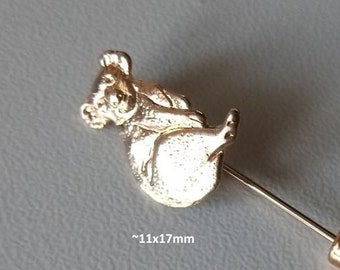 Golden Koala Lapel Pin – Embossed Animal Charm with Guard