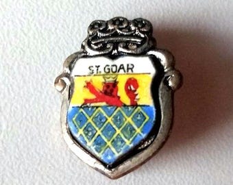 St. Goar coat of arms brooch with crown