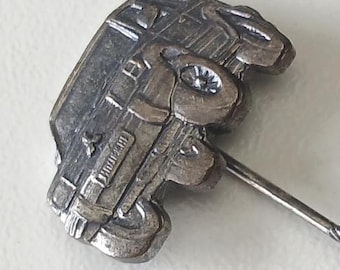 Rare Mitsubishi Pajero Lapel Pin – IAA 1991 Original, Automotive Classic!
